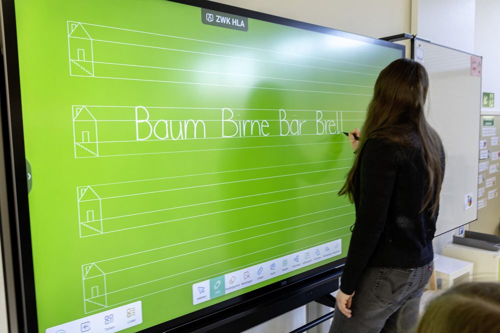 Digitale Tafel an der Grundschule Mudau