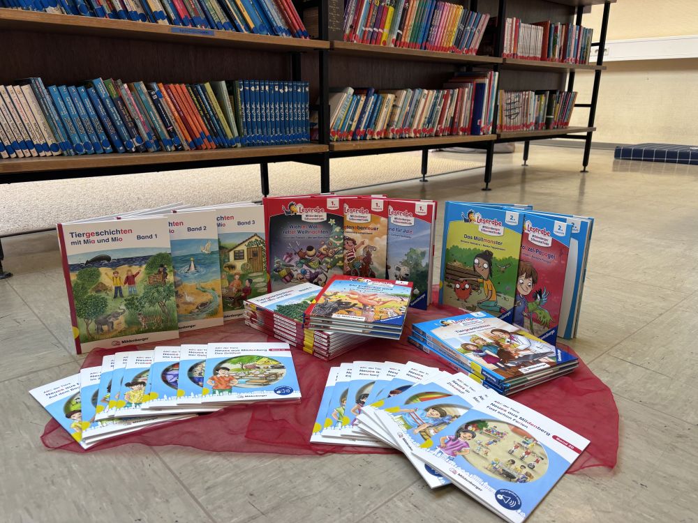 Neue Bücher für den Leseraum
